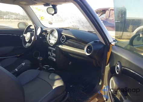 2007 Mini Cooper S из США, поврежденный, VIN WMWMF735X7TL89073